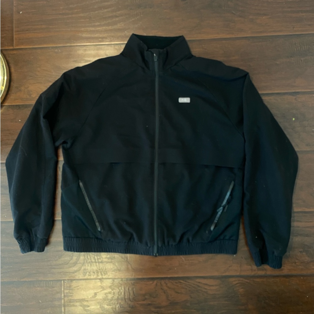 Figs sydney scrub jacket in black